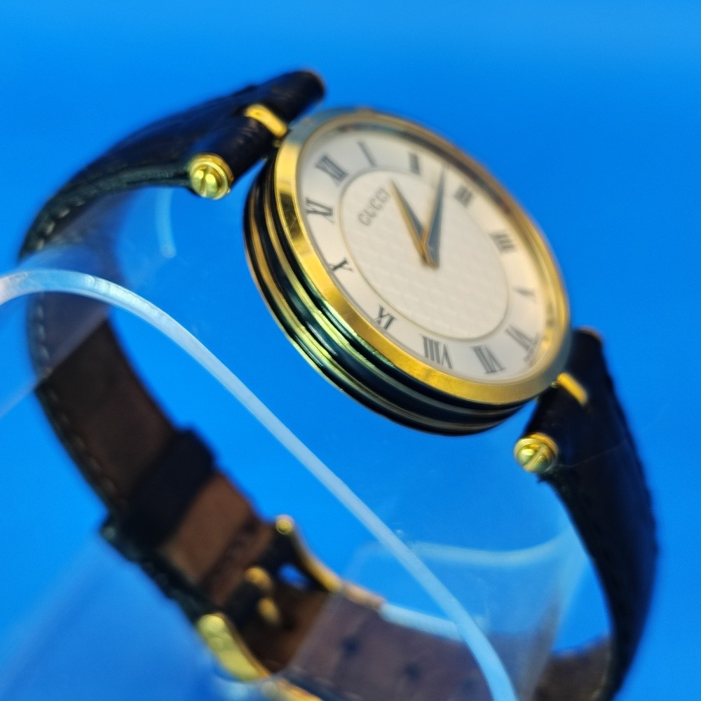 Vintage 1993 Gucci 3000M Swiss Made Women's Luxury Quartz Watch Lizard Skin Band - Picture 3 of 9